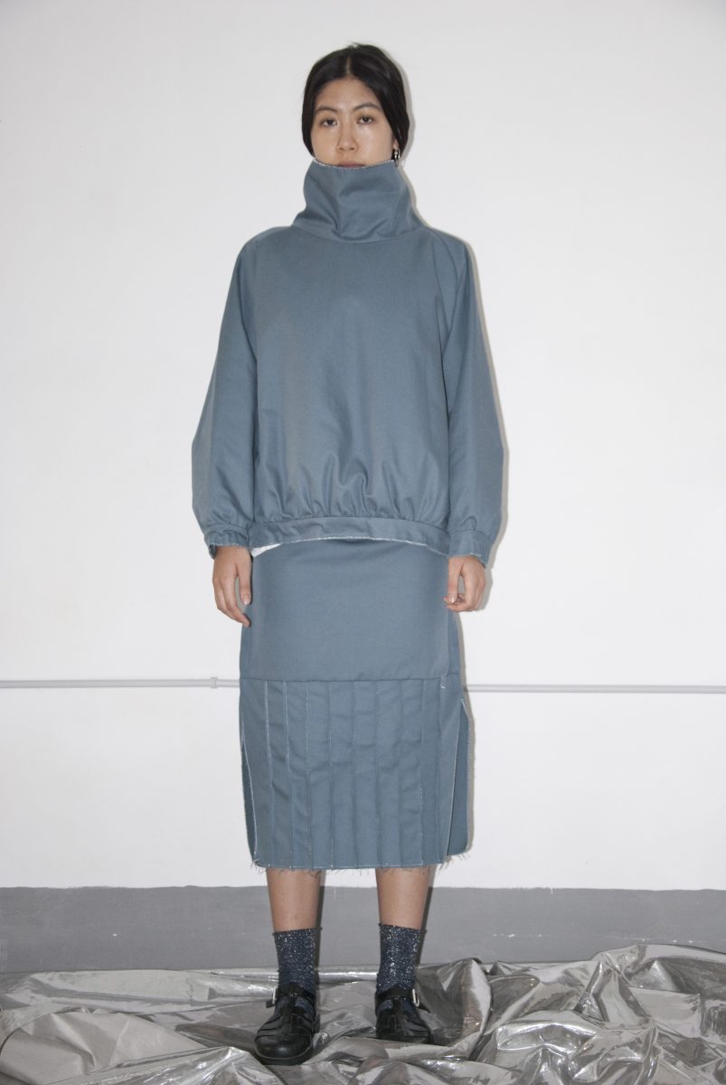 puffy sweatshirt